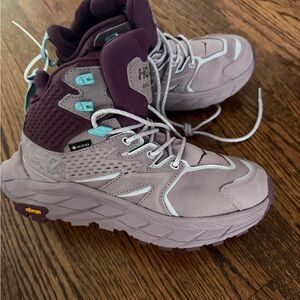 Hoka Women's Purple Anacapa Shoes